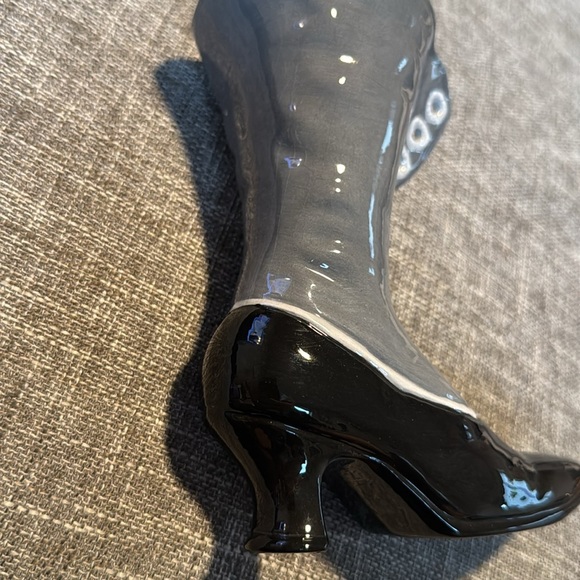 Vintage Victorian ceramic lace up boot collectible - Picture 7 of 7